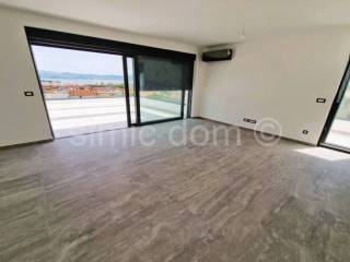 Apartman na moru, Prodaja, Murter, Murter