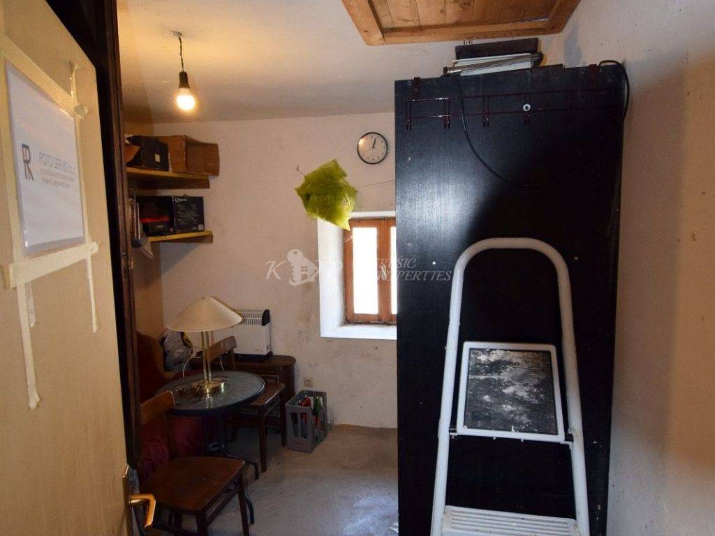 Kamena kuća, Prodaja, Dubrovačko primorje, Majkovi