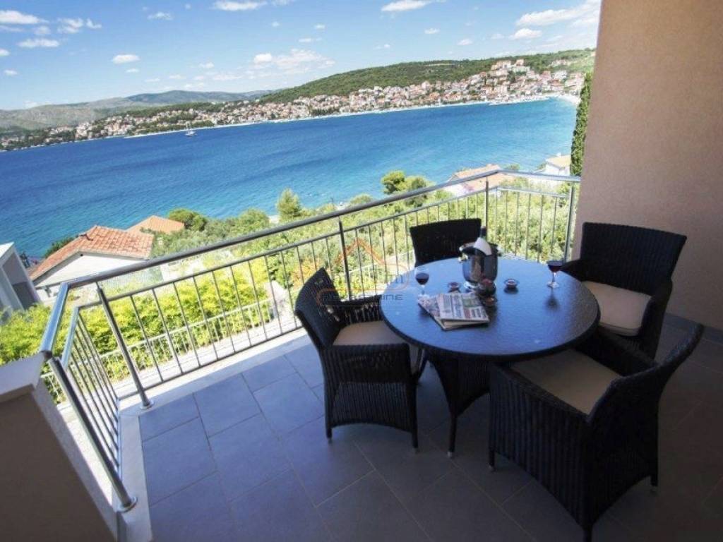 House with apartments, Sale, Okrug, Okrug Donji