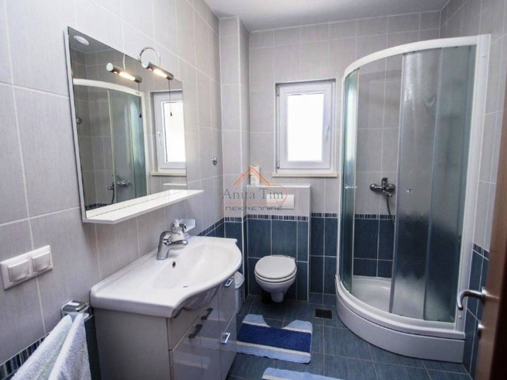House with apartments, Sale, Okrug, Okrug Donji