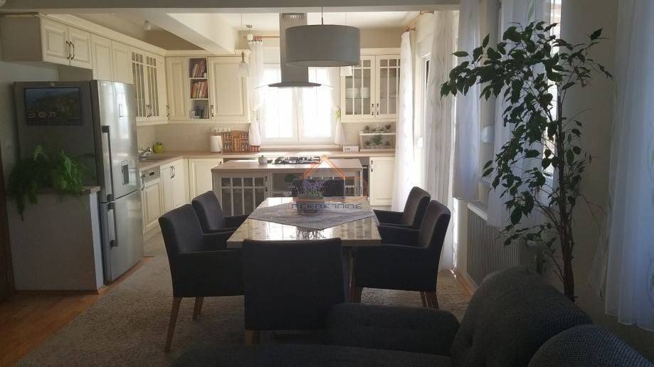 House with apartments, Sale, Hvar, Hvar