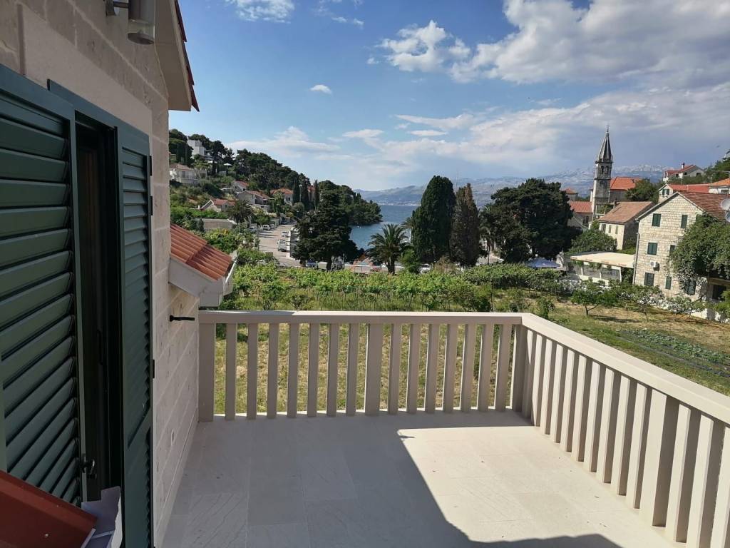 House by the sea, Sale, Supetar, Splitska
