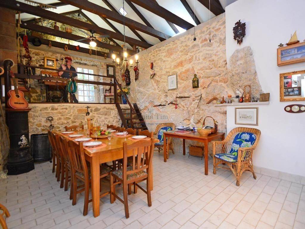 Stone house, Sale, Drniš, Siverić