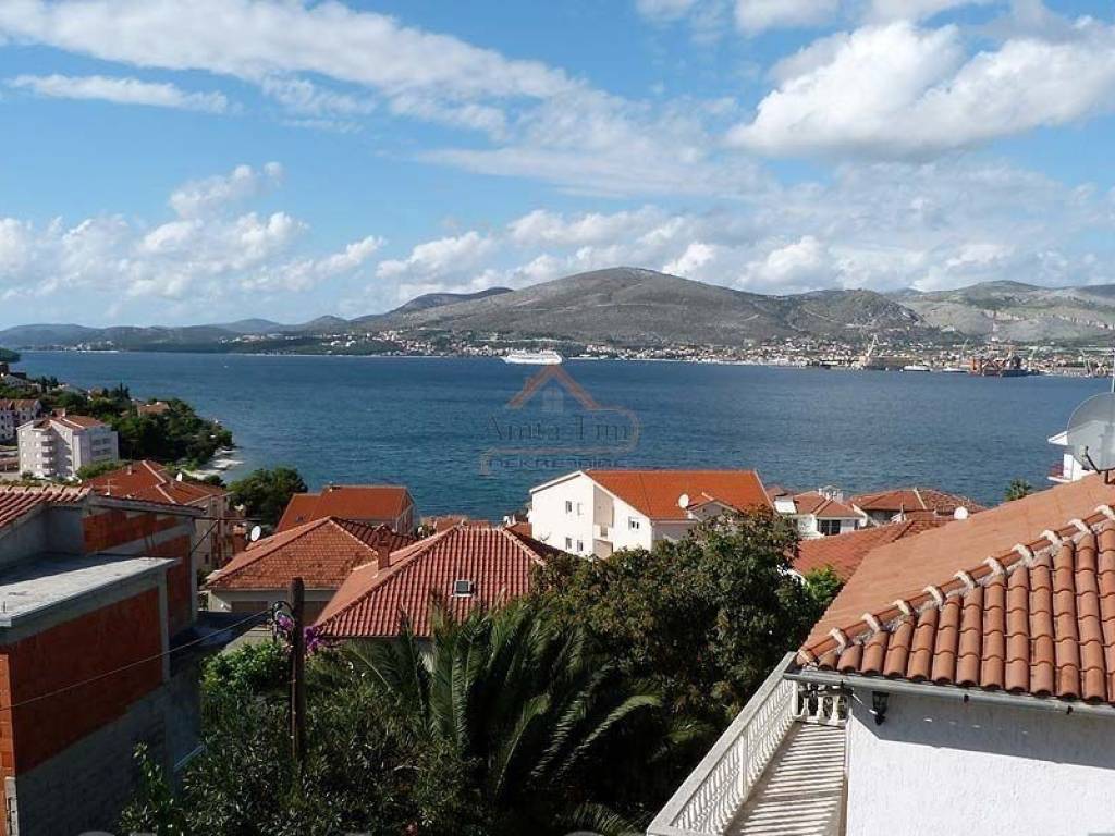 House with apartments, Sale, Trogir, Čiovo