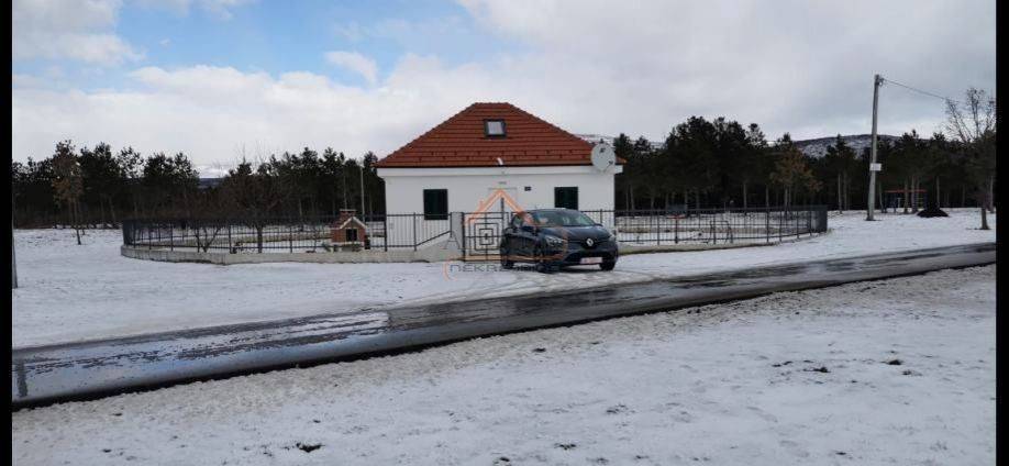 One-storey house, Sale, Trilj, Tijarica