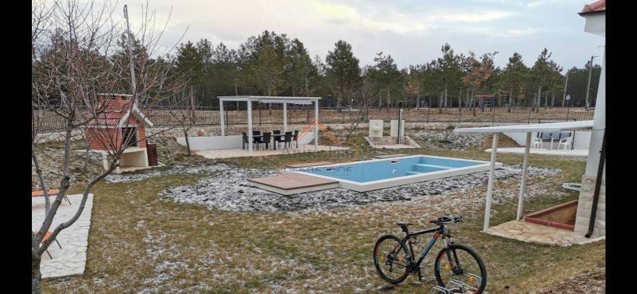One-storey house, Sale, Trilj, Tijarica