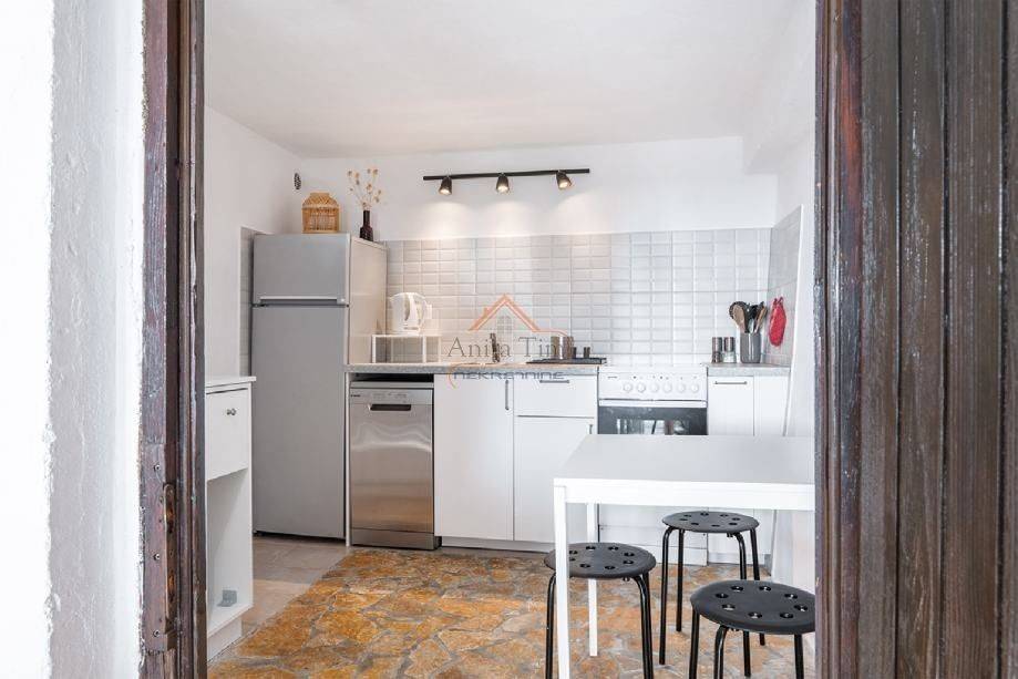 House by the sea, Sale, Omiš, Pisak