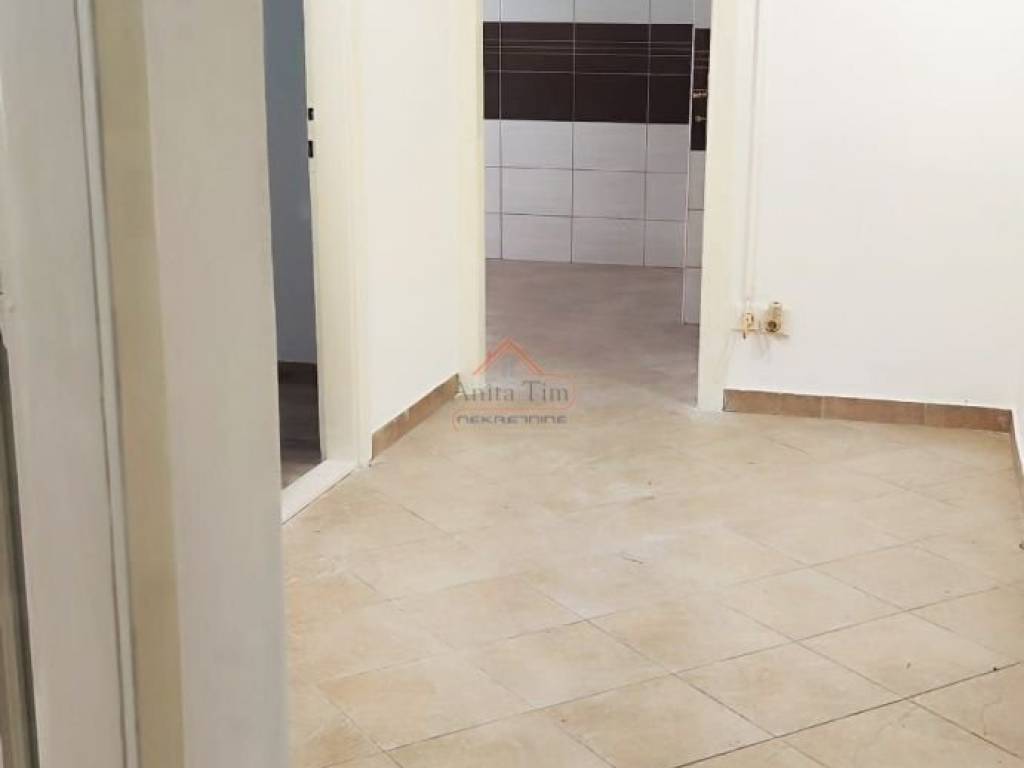 Flat in older building, Sale, Split, Split