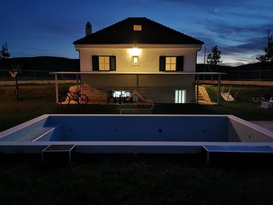 One-storey house, Sale, Trilj, Tijarica