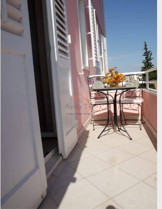 Flat in a building, Sale, Split, Split