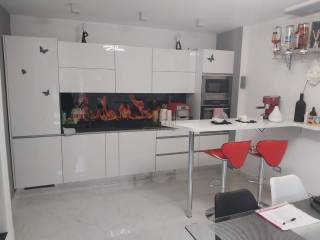 Flat in a building, Sale, Split, Split