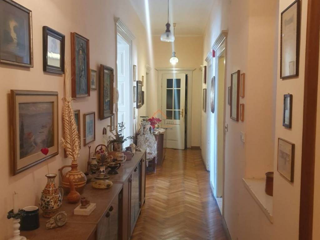 Flat in an urban villa, Sale, Split, Split