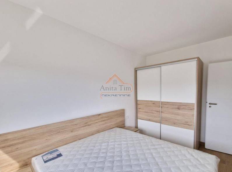 Flat in a building, Sale, Nin, Zaton