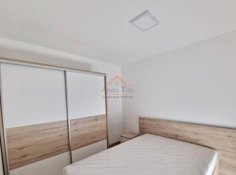 Flat in a building, Sale, Nin, Zaton