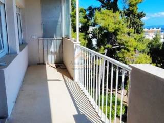 Flat in a building, Sale, Split, Split