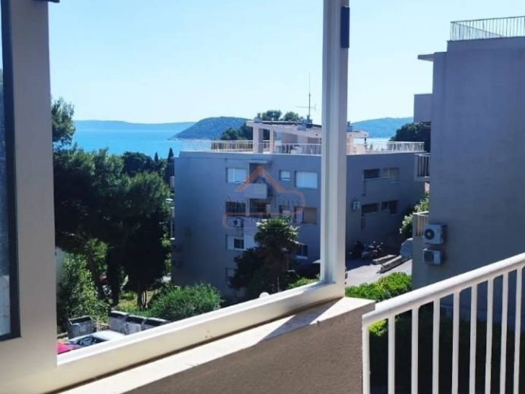 Flat in a building, Sale, Split, Split