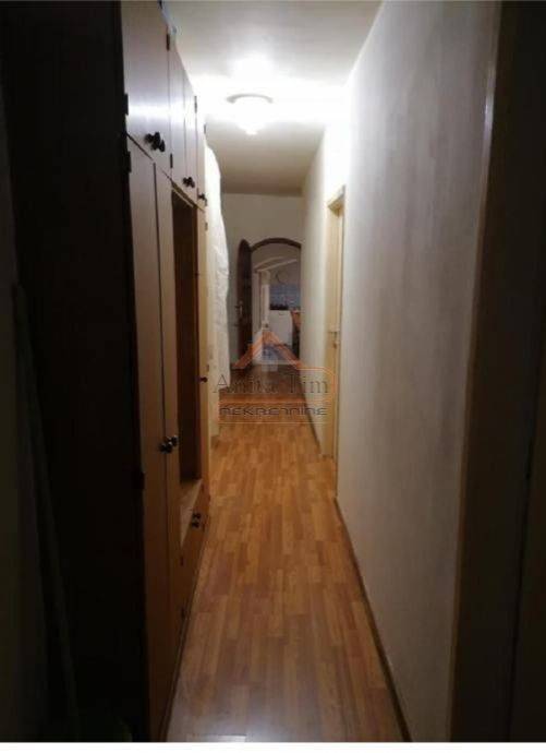 Flat in older building, Sale, Split, Split