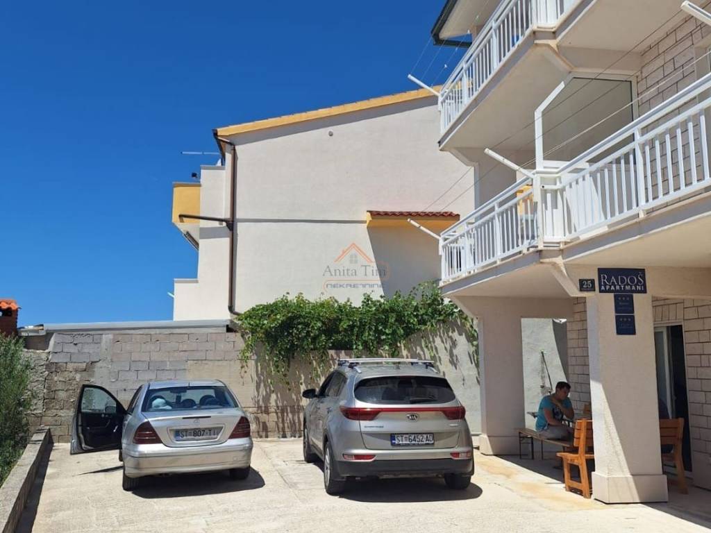 House with apartments, Sale, Omiš, Lokva Rogoznica