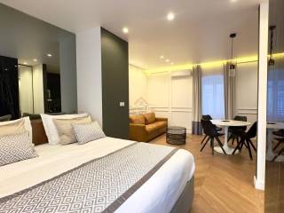Flat in a building, Sale, Split, Split