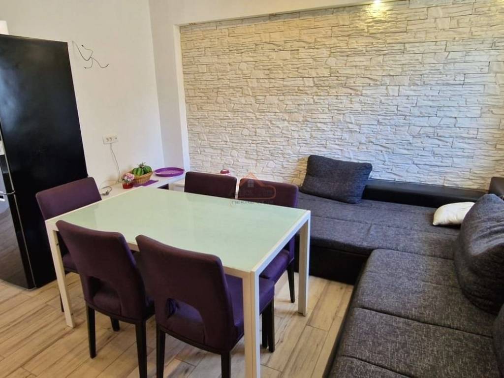 House with apartments, Sale, Marina, Marina