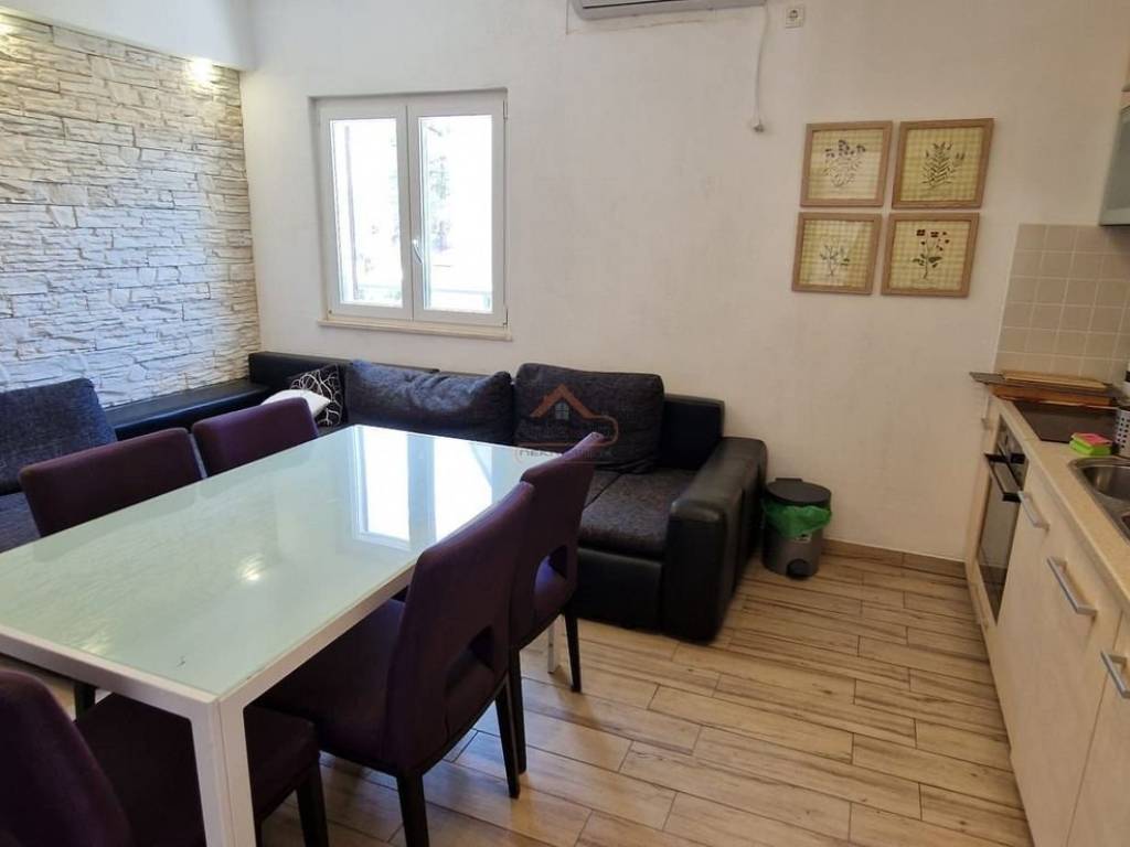 House with apartments, Sale, Marina, Marina