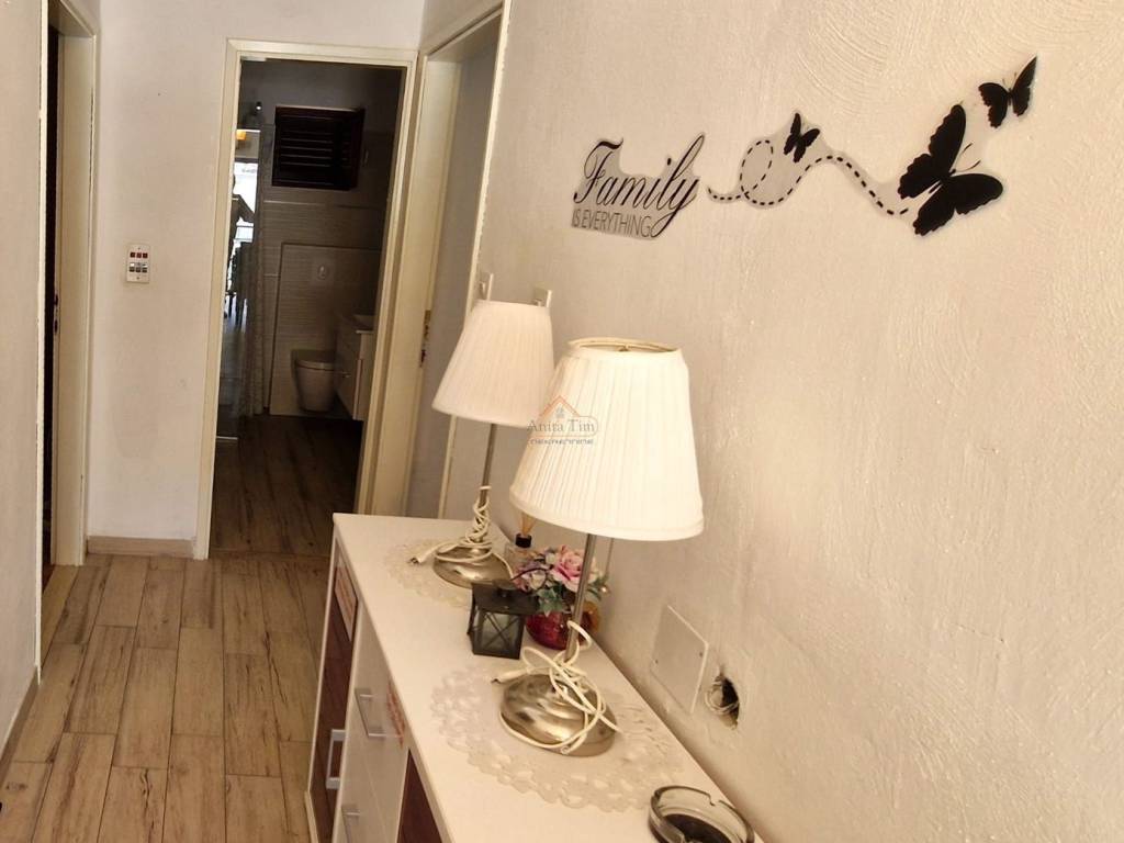 House with apartments, Sale, Marina, Marina