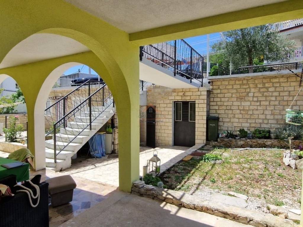 House with apartments, Sale, Marina, Marina