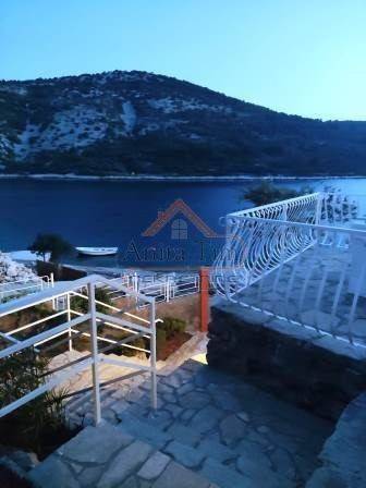 House by the sea, Sale, Marina, Vinišće