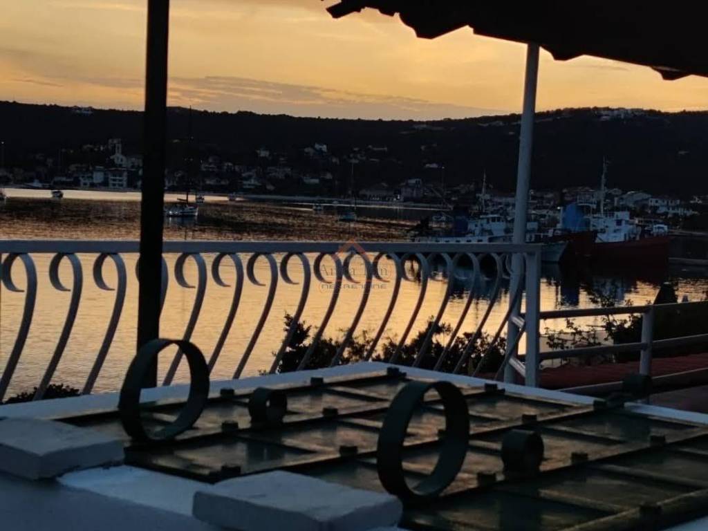 House by the sea, Sale, Marina, Vinišće