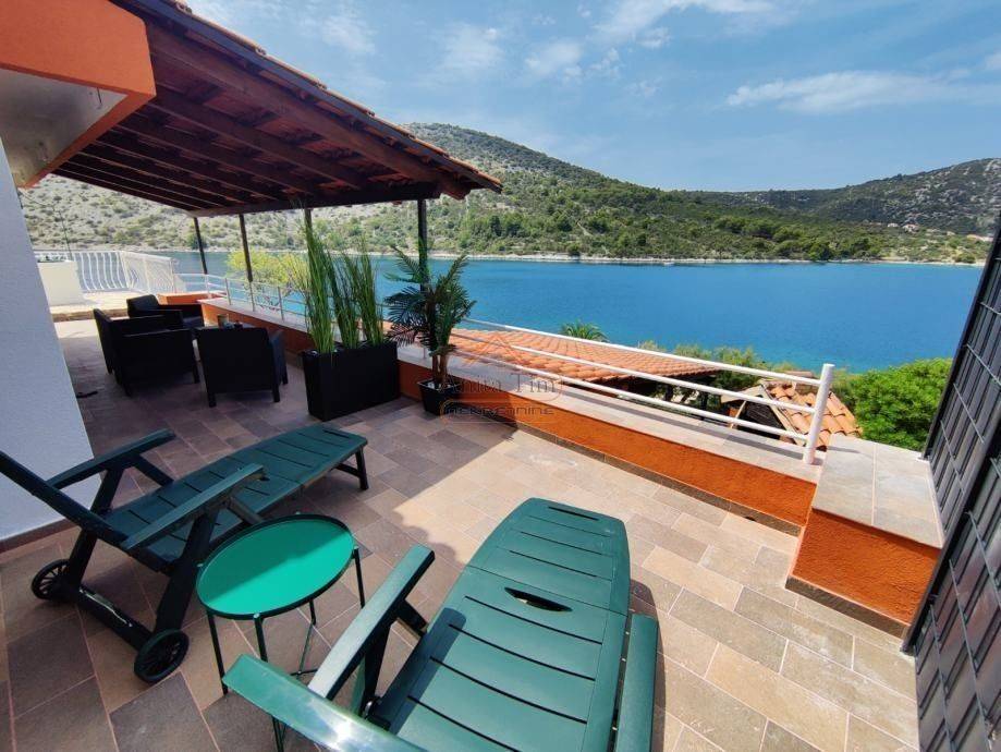 House by the sea, Sale, Marina, Vinišće