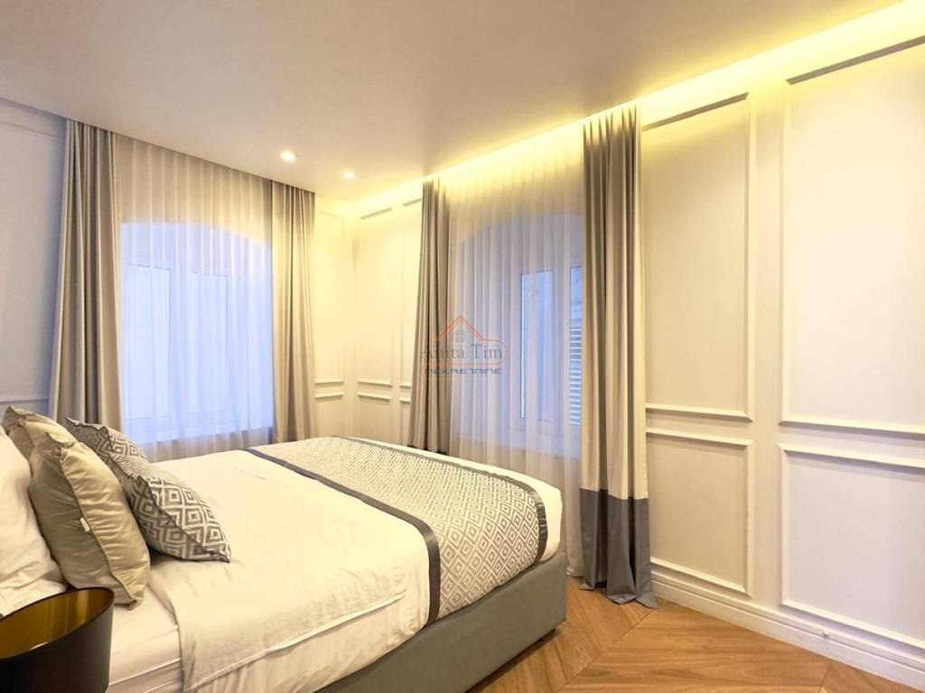Flat in a building, Sale, Split, Split