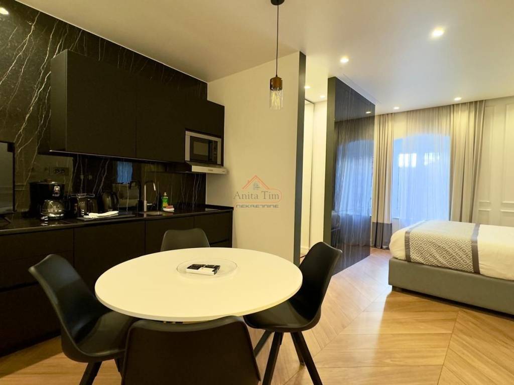 Flat in a building, Sale, Split, Split