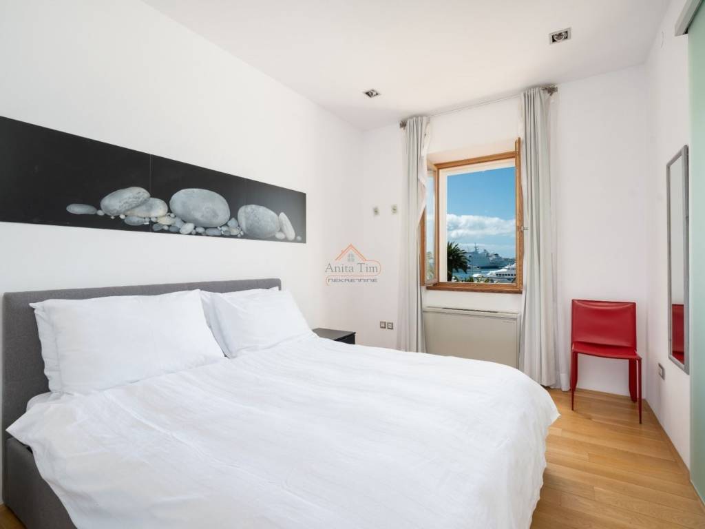 Flat in a building, Rent, Split, Split