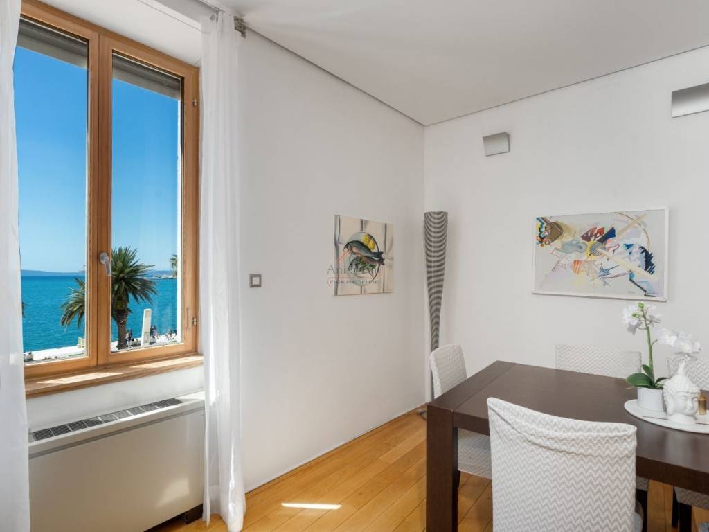 Flat in a building, Rent, Split, Split