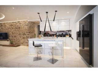 Flat in a building, Sale, Split, Split