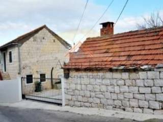 Stone house, Sale, Okrug, Okrug Gornji