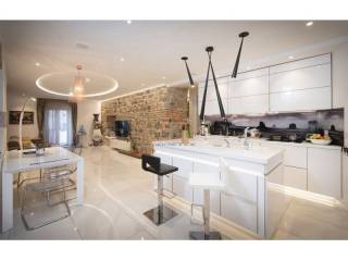 Flat in a building, Sale, Split, Split