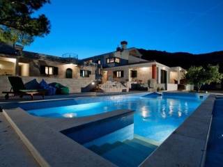 Villa, Sale, Kaštela, Kaštel Štafilić