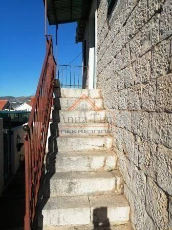 Stone house, Sale, Okrug, Okrug Gornji