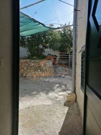 Stone house, Sale, Okrug, Okrug Gornji