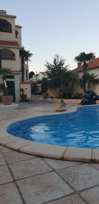 House with apartments, Sale, Vodice, Vodice