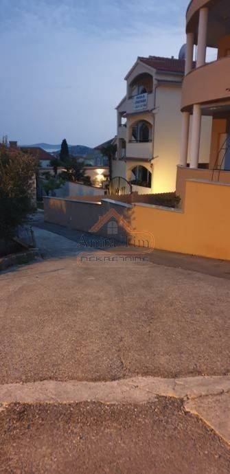 House with apartments, Sale, Vodice, Vodice