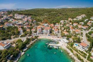 House with apartments, Sale, Okrug, Okrug Gornji