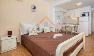 House with apartments, Sale, Okrug, Okrug Gornji