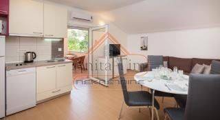 House with apartments, Sale, Okrug, Okrug Gornji