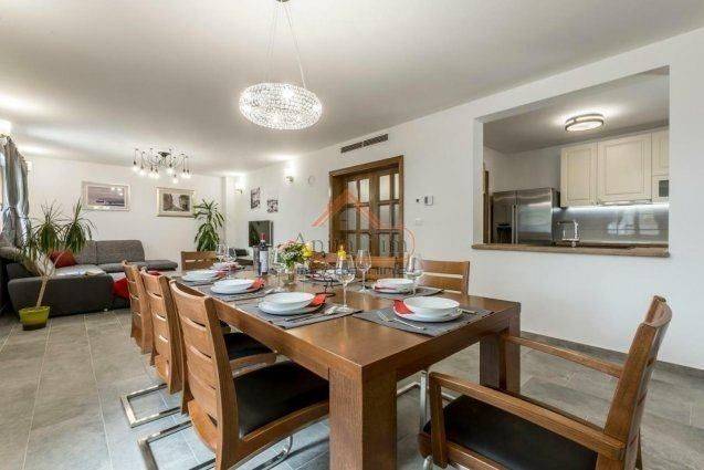 Villa, Sale, Omiš, Čelina