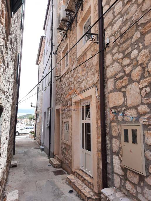 Stone house, Sale, Tribunj, Tribunj