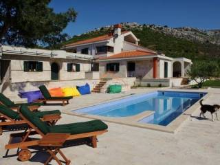 Villa, Sale, Kaštela, Kaštel Štafilić