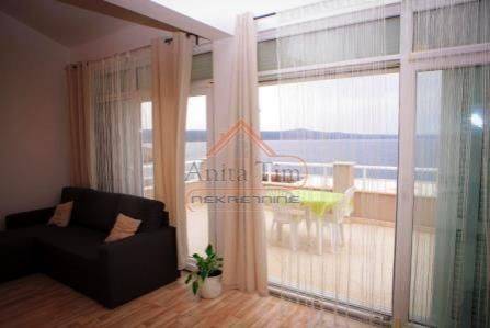 House with apartments, Sale, Novigrad, Novigrad