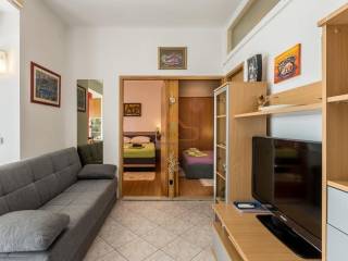 Flat in a building, Sale, Split, Split
